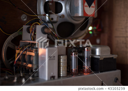 管收音機裡面 43103239