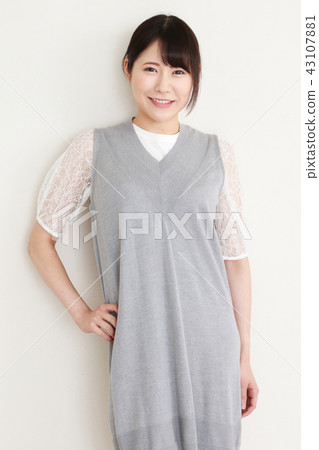女性肖像 43107881