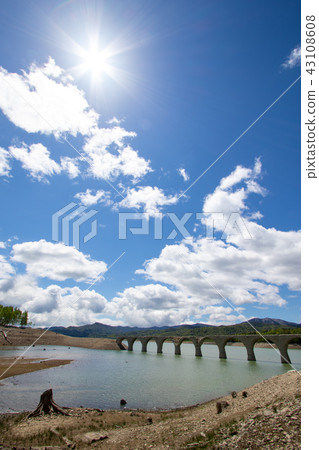Hokkaido Tauschwetsu River bridge 43108608
