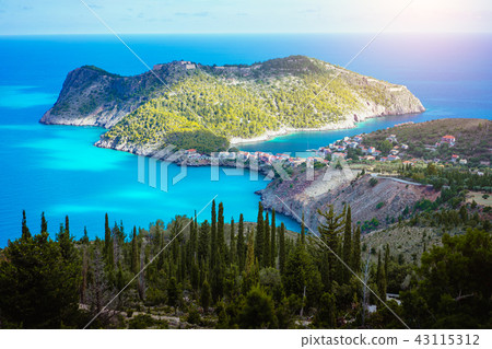 Picturesque view of Assos village and calm sea bay, Kefalonia island, Greece 43115312