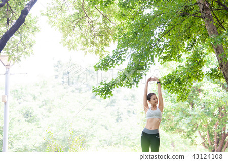 Jogging, exercise, sport, young woman 43124108