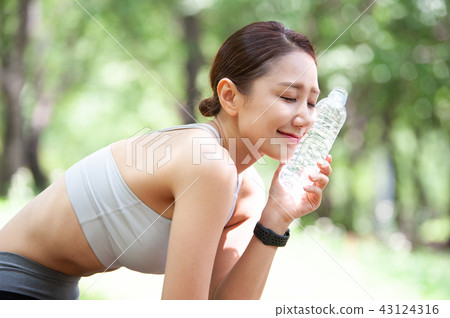 Jogging, exercise, sport, young woman 43124316