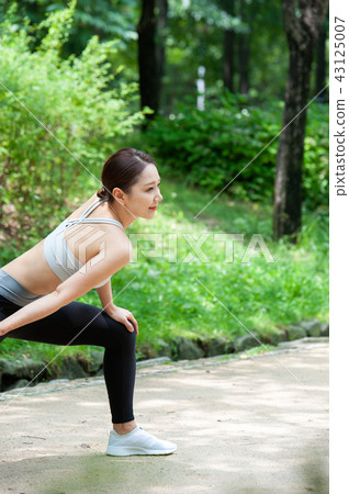 Jogging, exercise, sport, young woman 43125007