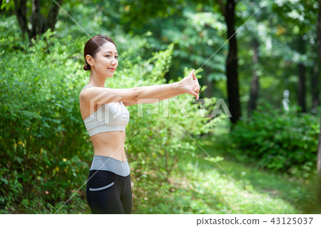 Jogging, exercise, sport, young woman Jogging, exercise, sport, young woman 43125037