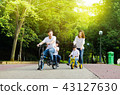 Asian family 43127630