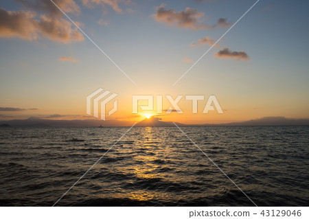 琵琶湖的日出 琵琶湖的日出 43129046