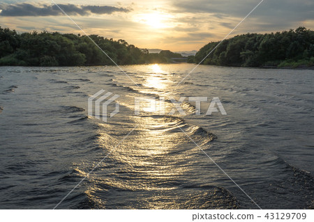 Sunset of Lake Biwa 43129709