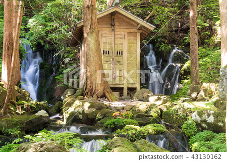 腰部的瀑布 腰部的瀑布 43130162