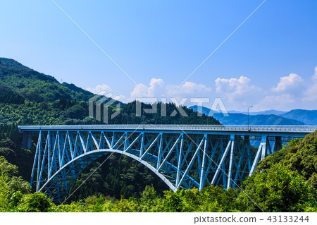 Seiun Bridge [Hinokage Town, Nishiusuki District, Miyazaki Prefecture] 43133244