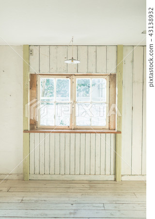 A window 43138932