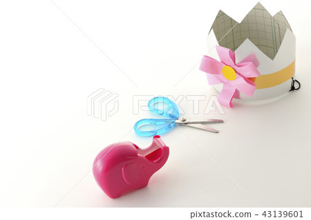 Curatorial club games party 43139601