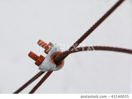 wire rope clip old, connection of sling cable  43140035