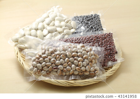 Vacuum pack, dried beans, black beans, tiger beans, toramame, red beans, white flower beans, frozen cold storage Vacuum pack, dried beans, black beans, tiger beans, toramame, red beans, white flower beans, frozen cold storage 43141958