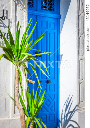 An oriental entrance found in Sidi Bou Said, An oriental entrance found in Sidi Bou Said, 43144952