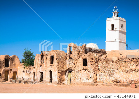 Medenine (Tunisia) Medenine (Tunisia) 43144971