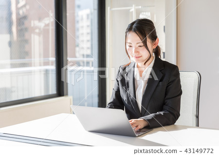 Office business woman Office business woman 43149772