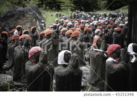 Thousand Jizou 43151348