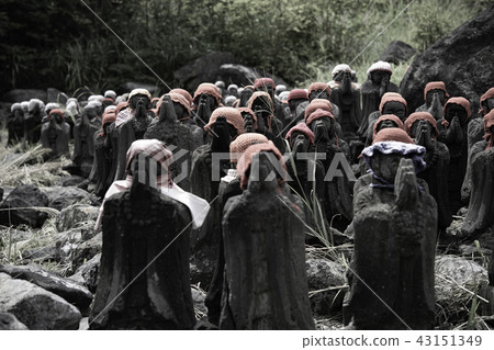 Thousand Jizou 43151349