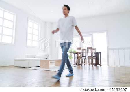 Male shaking lifestyle living 43153997