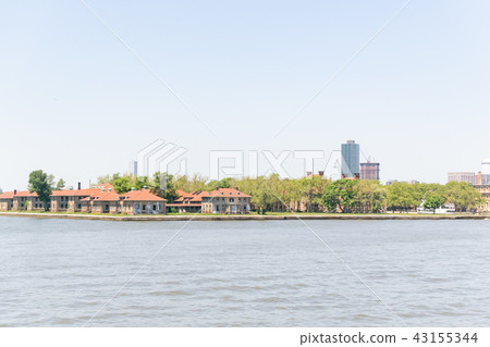 New York · Ellis Island 43155344
