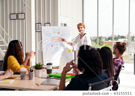 Senior asian creative businesswoman 43155551