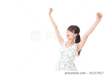 Young women refreshing Young women refreshing 43157917