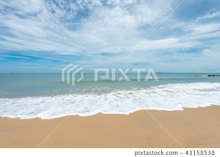 Soft waves on the sand beach Soft waves on the sand beach 43158538