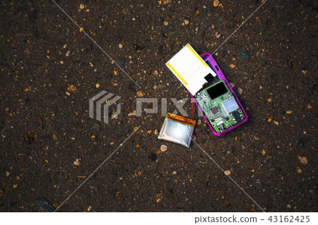 broken music player street 43162425