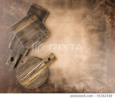 Wooden cutting boards 43162589