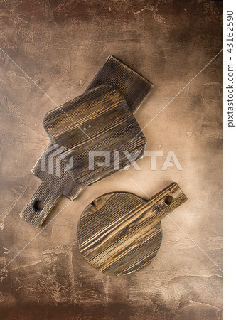 Wooden cutting boards 43162590