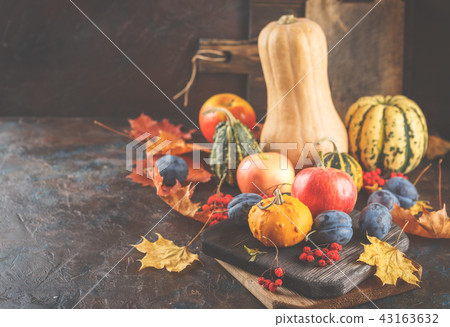 Autumn harvest stll life 43163632