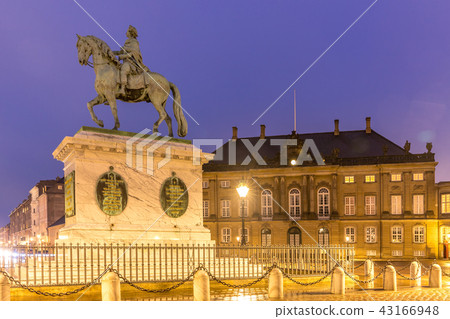 Amalienborg Cepenhagen Denmark Amalienborg Cepenhagen Denmark 43166948