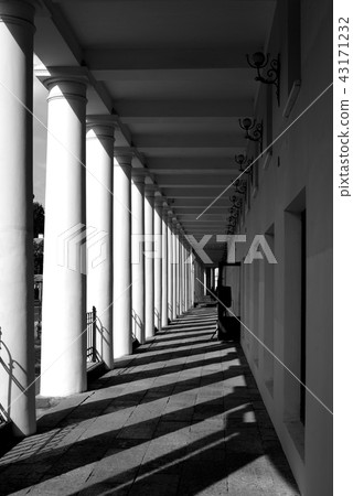 Gostiny Dvor in Kronstadt. 43171232