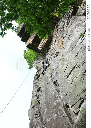 Climbing [Climbing] Rock climbing 43176631