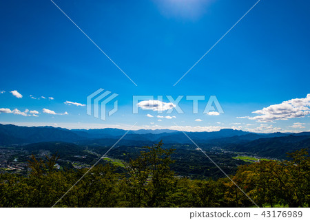 Mountains of Chichibu and mountain peaks of Chichibu basin beauty Observation of summer Kagoshino-cho direction 2018.08 a Wide-angle Mountains of Chichibu and mountain peaks of Chichibu basin beauty Observation of summer Kagoshino-cho direction 2018.08 a Wide-angle 43176989