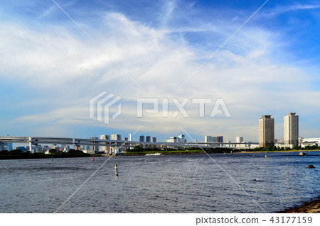 Odaiba海濱公園,彩虹橋日落視圖 Odaiba海濱公園,彩虹橋日落視圖 43177159