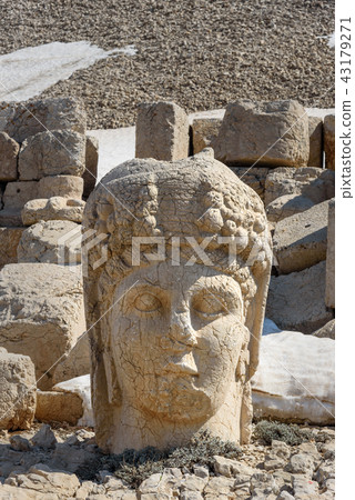 Commagene statue at WestTerrace on Nemrut Mountain 43179271
