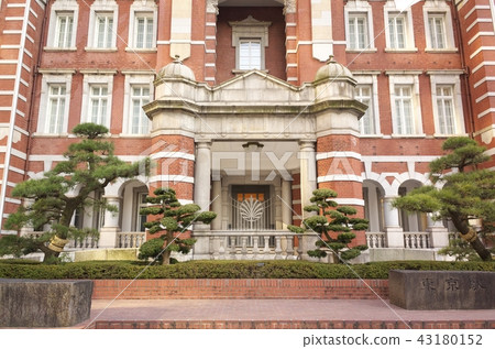  Tokyo Station 43180152