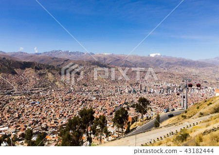 La Paz view from El Alto,Bolivia La Paz view from El Alto,Bolivia 43182444