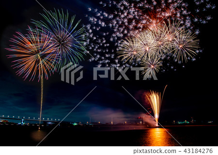 Mie prefecture Yokkaichi fireworks display Inaba Portable and fireworks that can be launched in conjunction with a complex 43184276