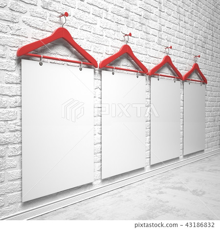Cloth hangers and four white canvas 43186832