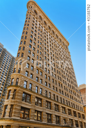 USA, New York.Flatiron Building on 5th Avenue USA, New York.Flatiron Building on 5th Avenue 43188762