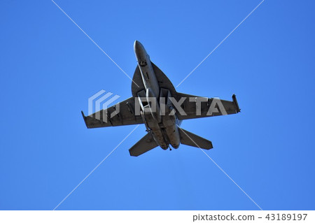 US Navy F / A-18 fighter attack aircraft US Navy F / A-18 fighter attack aircraft 43189197
