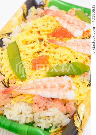 Delicious chirashi sushi lunch box Delicious chirashi sushi lunch box 43190632
