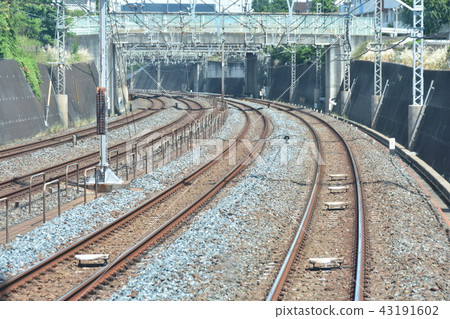 Double track Double track 43191602