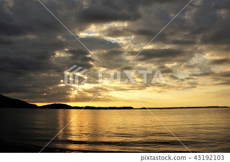 Morning of Oku Hamana Lake Morning of Oku Hamana Lake 43192103