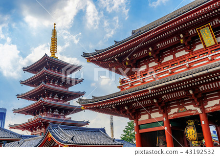 圖庫照片: senso-ji temple in asakusa, tokyo, japan.