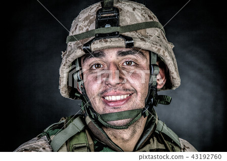 Marine machine gunner with ammo belts on chest 43192760