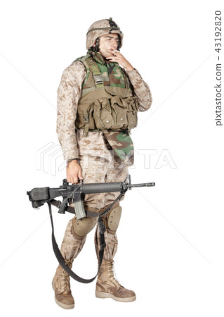 Soldier with machine gun isolated studio shoot 43192820