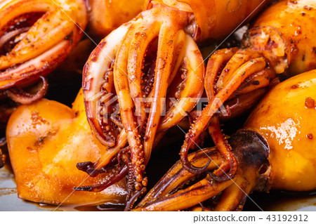 texture of cooked squid close-up 43192912